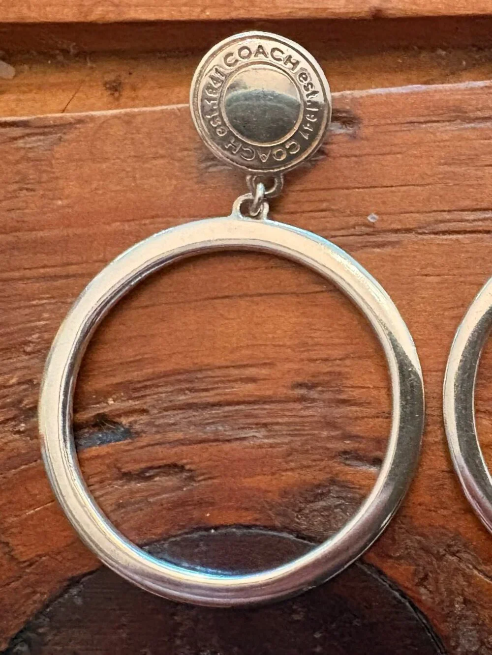 VINTAGE AUTHENTIC COACH SILVER GROMMET HOOP EARRINGS - EXCELLENT CONDITION RARE! - Picture 6 of 7